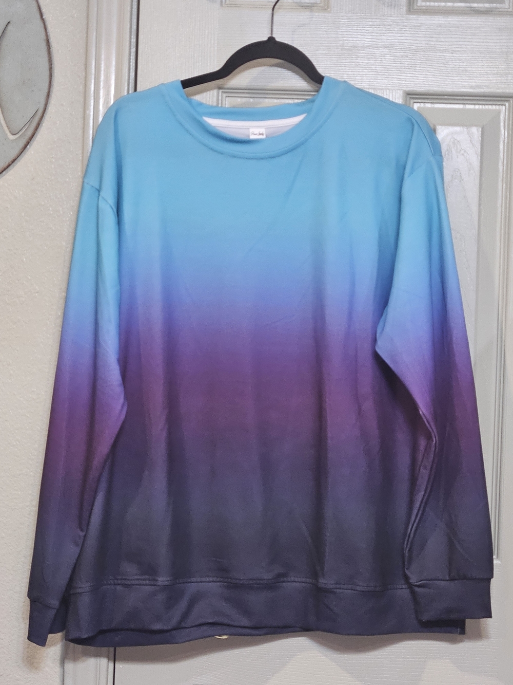 Women's Ombre Blue to Purple Crewneck Sweatshirt